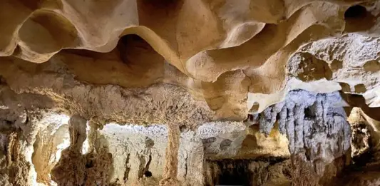 Naracoorte Caves, South Australia's Limestone Coast.